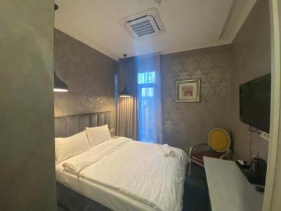 Day Inn - 44