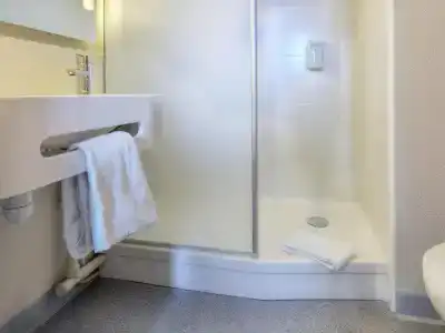 b&b hôTel Marseille Les Ports - 27