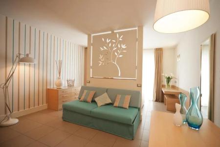Le Rose Suite - 157