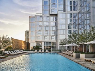 Conrad Los Angeles - 19