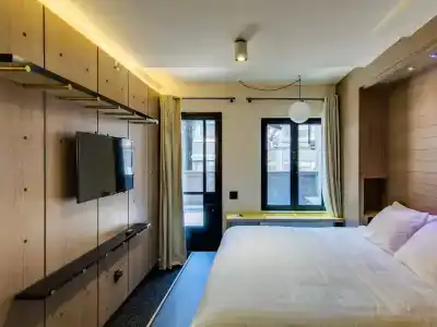 Shocard, New York - 2