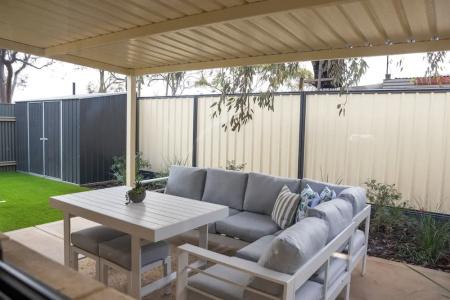 Rydges - 141