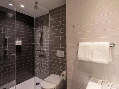 Holiday Inn Express - 29