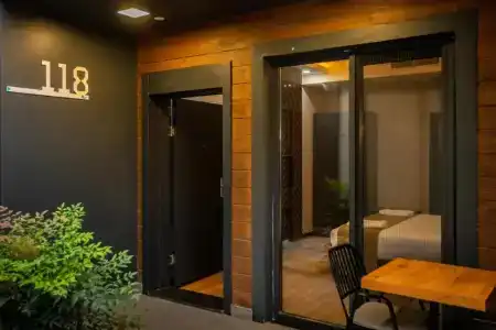 Santana Otel - 136