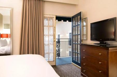 DoubleTree Suites by Hilton - 66