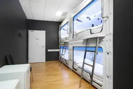 Galaxy Pod - 11