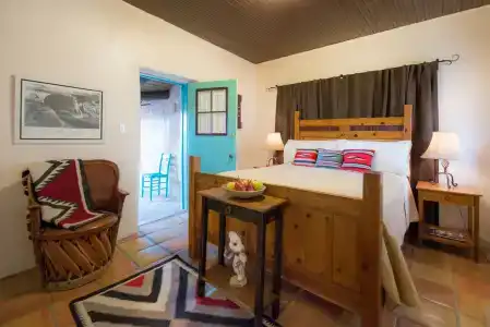 Inn of the Turquoise Bear - 1