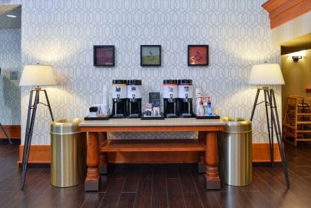 Hampton Inn & Suites by Hilton University NW - 14