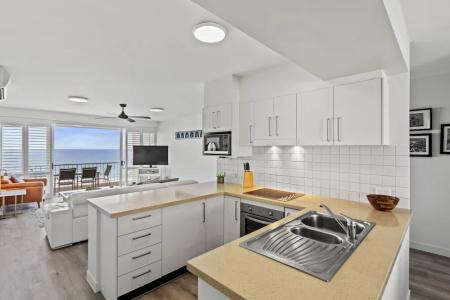 La Mer Sunshine Beachfront - 95