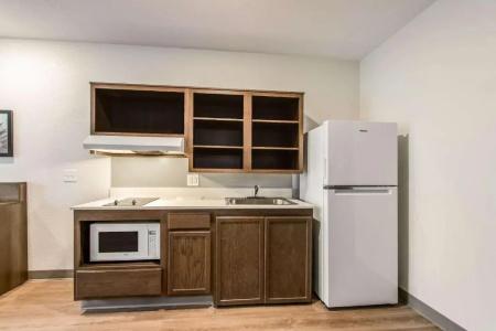 WoodSpring Suites Doral Miami Airport - 37