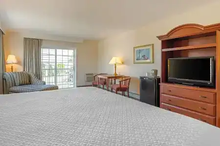Ogunquit and Suites - 50