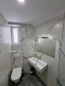 Himara 28 - 30