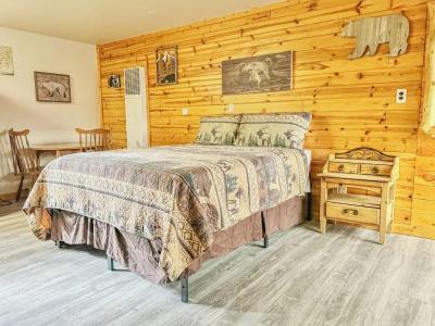 Nicky's Resort - 203
