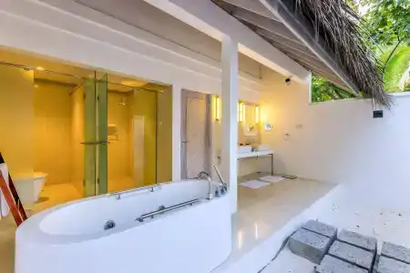 NH Maldives Kuda Rah Resort - 16