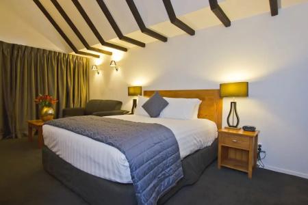 Knights Inn - 46