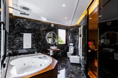 La Suite Boutique - 180