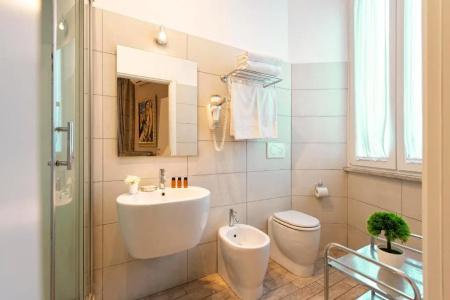 Five Rooms Rome Guesthouse - 71