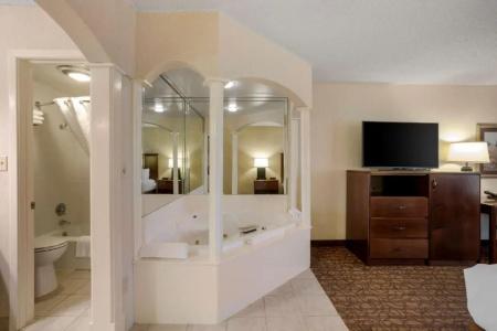 Best Western Inn of the Ozarks - 39