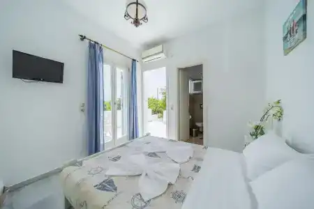 Agia Anna Studios - 18