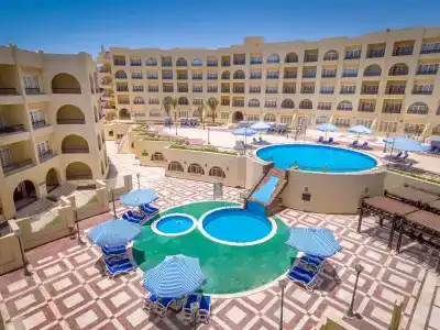 Sunny Days Mirette Family Resort - Families and couples only - 7