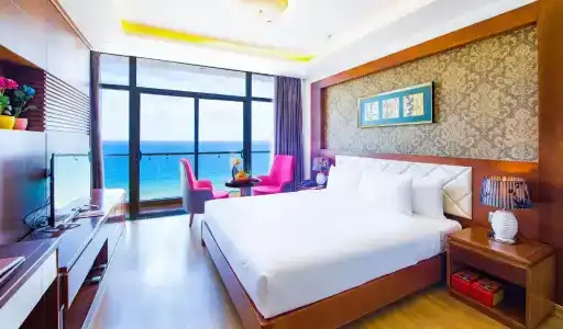 Le Hoang Beach Danang - 219