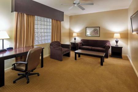 Radisson Airport - 42