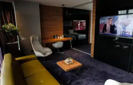Ambasador - 3