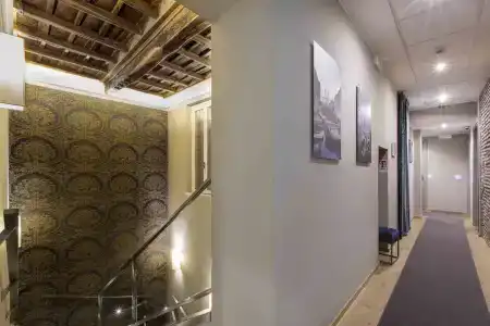 Giuturna Boutique - 15