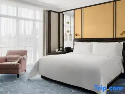 The Peninsula - 42