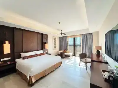 Crowne Plaza Danang - 30