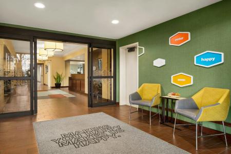 Hampton Inn Portland Airport - 19