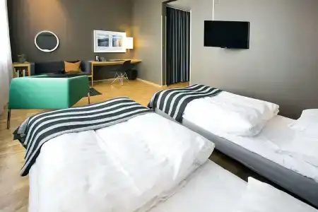 Mornington Bromma - 2