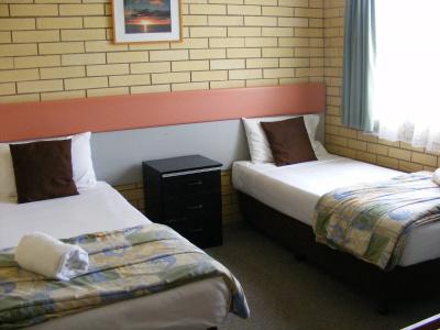 Beachside Motor Inn - 2