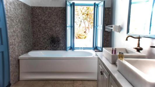 Black Rose Beach Suites - 114