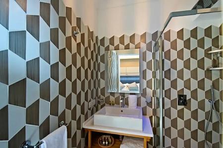 Eden Roc Suites - 365