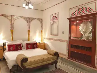 The Raj Palace (Small Luxurys of the World) - 52