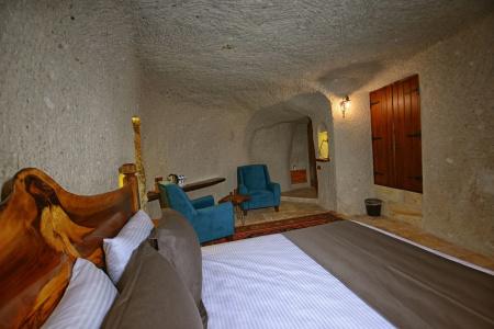 APEX CAVE - 1