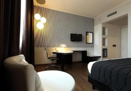 Holiday Inn Genoa City, An Ihg - 71