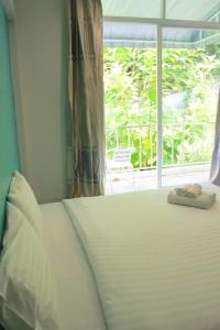 Sea Host Inn - 59