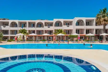 Lardos Bay - 17