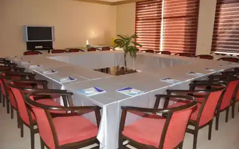 First Class - All Inclusive - 10