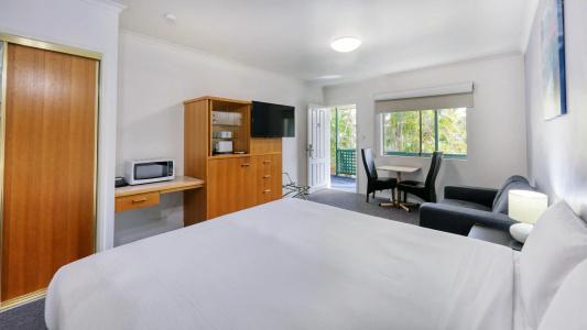 Best Western Cattle City Motor Inn - 111