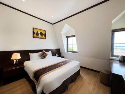 Elysinam Boutique Ha Long - 59