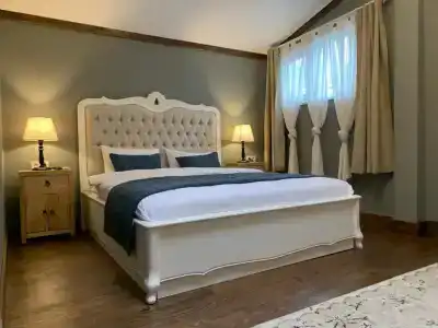 Loka Suites - 14