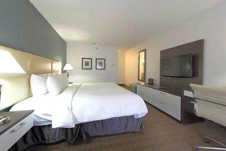Toronto Don Valley and Suites - 56