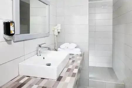 Petrino Suites - 80