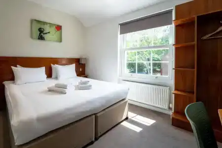 Chelsea Guest House - 3
