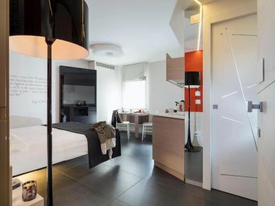 Duomo Suites & Spa - 43