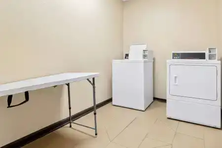 Comfort Inn 290/Nw - 2