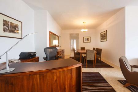Hilton Colombo Residence - 13